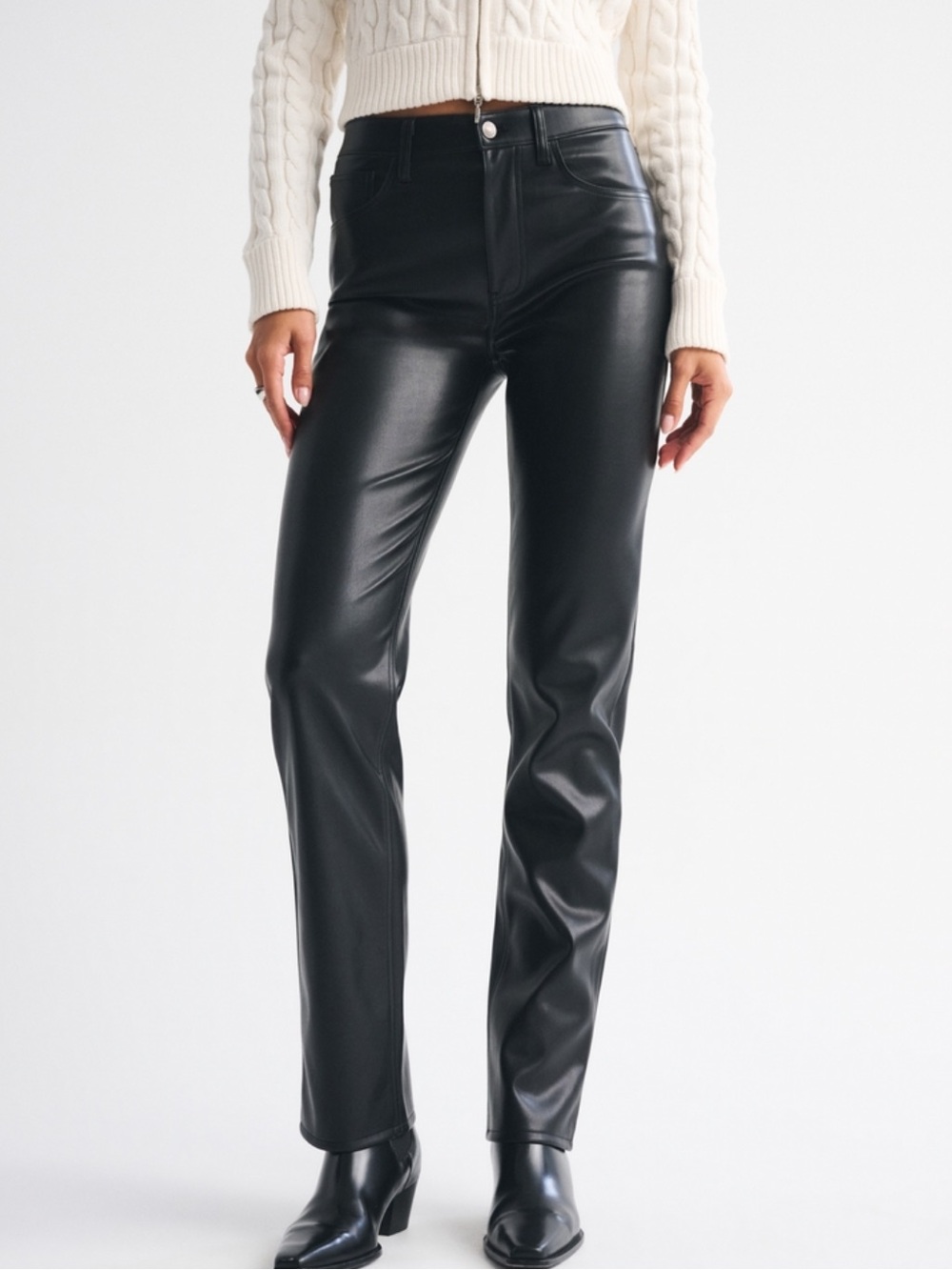 Abercrombie & Fitch Ultra High Rise 90s Straight Vegan Leather Pant